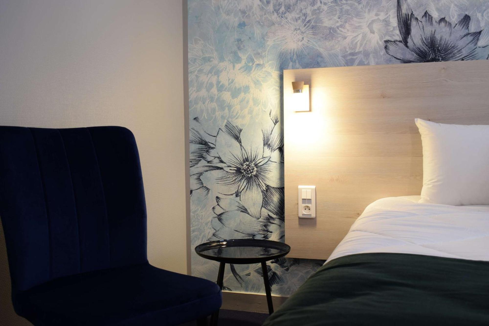 Brit Hotel Au Pays De Vitre Étrelles Eksteriør billede